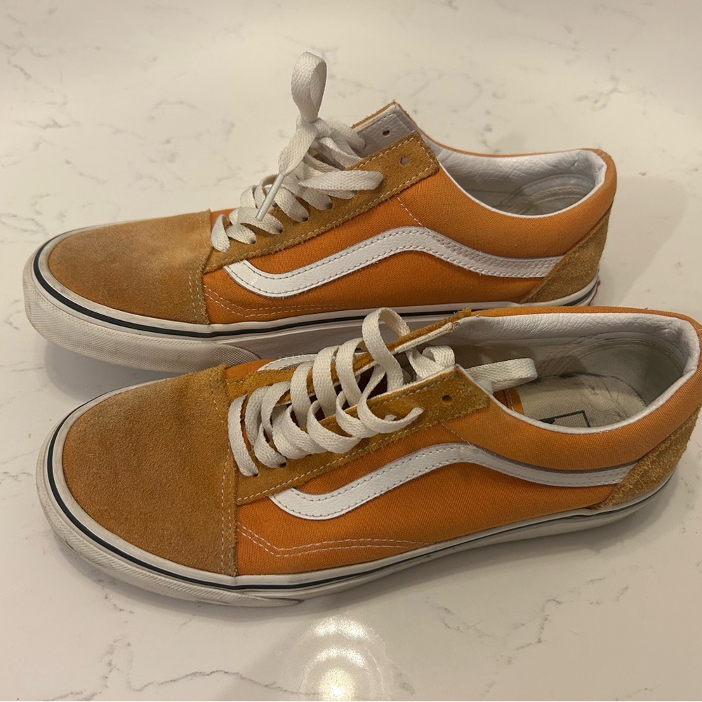 Vans Men's Orange and White Low-Top Sneakers